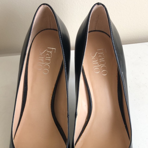 Like NEW! Franco Sarto Black Pointed Toe Leather Pumps - Picture 5 of 6